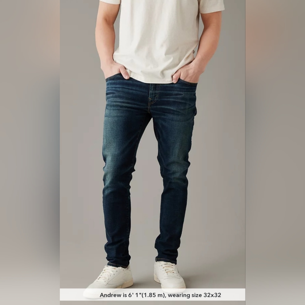 AE American Eagle NWT! Airflex+ Slim Medium Wash Jeans - sz. 36 x 32